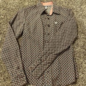 Cinch button up